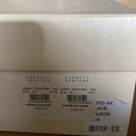 Never worn size 6 1/2 boot - Picture 5 of 9